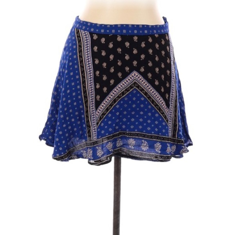 💋Forever 21 Blue and Black Bandana Print Game Day Paisley Mini Skirt